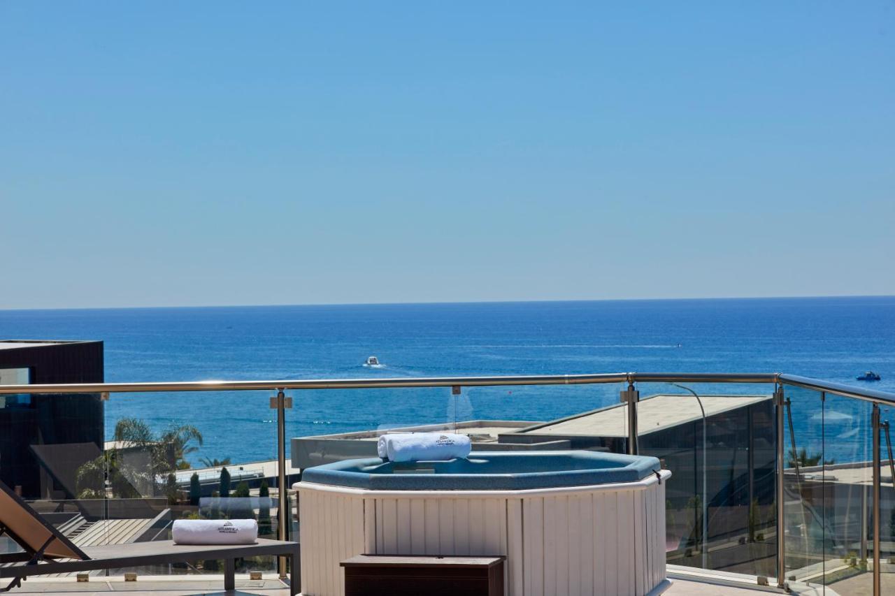 Atlantica Bay - Adults Only Hotel Лимасол Екстериор снимка