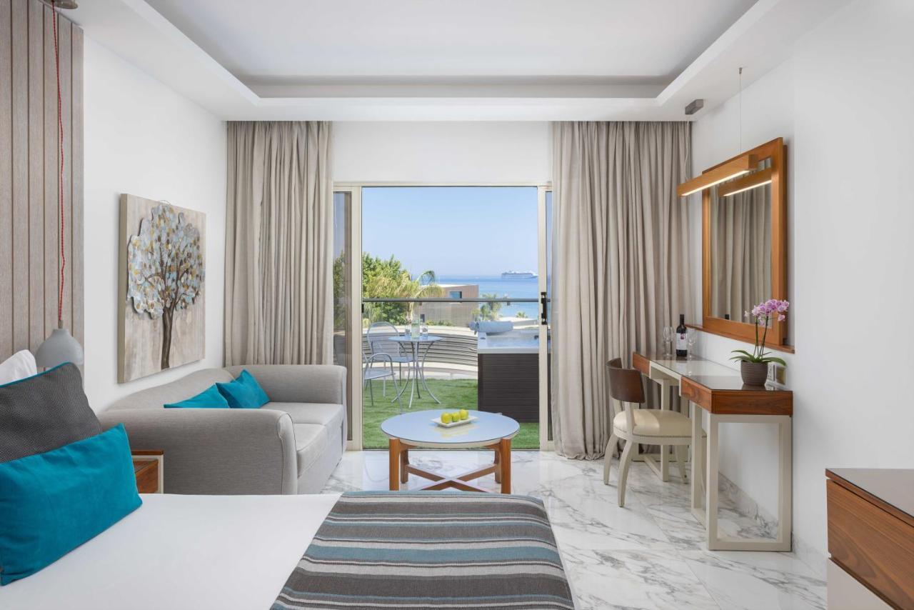 Atlantica Bay - Adults Only Hotel Лимасол Екстериор снимка