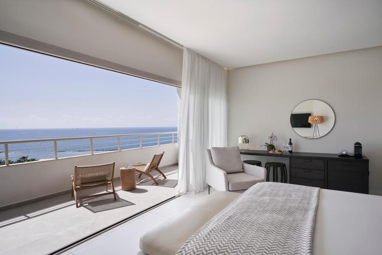 Atlantica Bay - Adults Only Hotel Лимасол Екстериор снимка