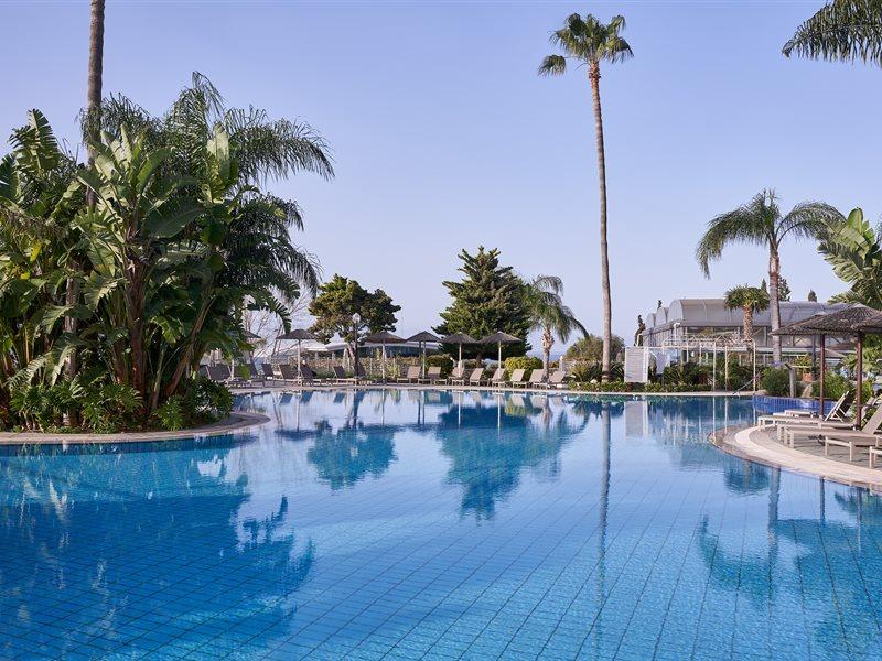 Atlantica Bay - Adults Only Hotel Лимасол Екстериор снимка