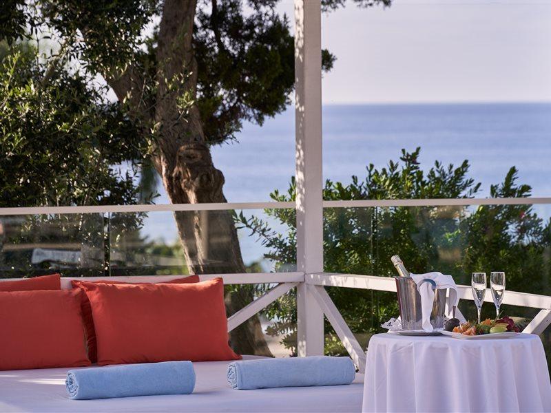Atlantica Bay - Adults Only Hotel Лимасол Екстериор снимка