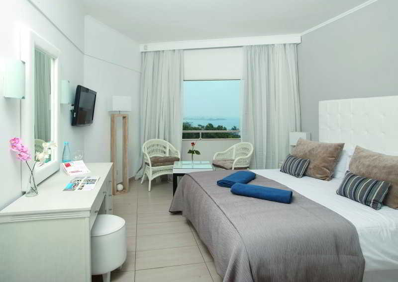 Atlantica Bay - Adults Only Hotel Лимасол Екстериор снимка